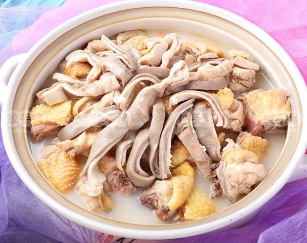 豬肚雞的做法哪里正宗，正宗豬肚雞的做法培訓(xùn)（圖）_1