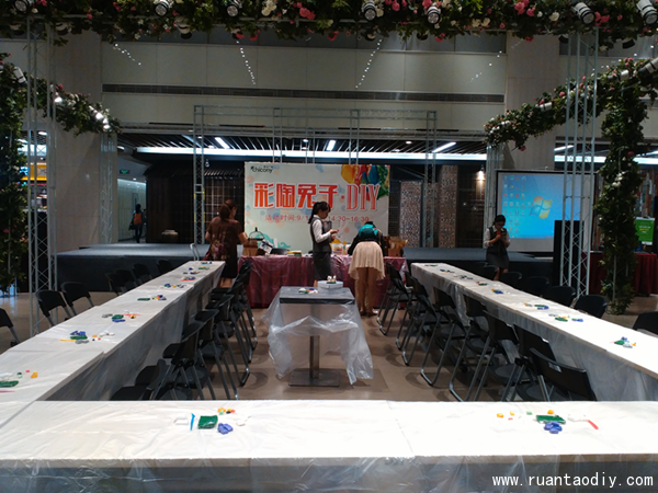 群光廣場舉辦彩陶兔子DIY活動現(xiàn)場（圖）_2