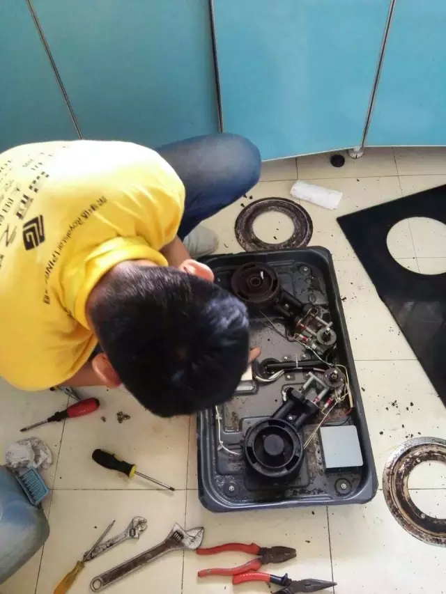 “一切為了客戶”－ 想客戶之所想 急客戶之所急（圖）_3