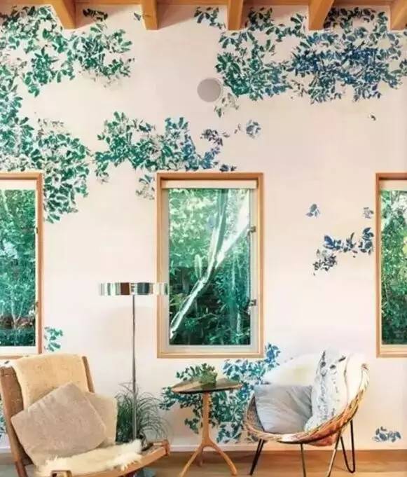 丑的墻體彩繪什么樣？神級(jí)彩繪能讓家變身奇幻森林（圖）_14