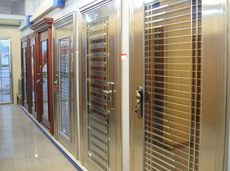 防賊防盜防老王，家庭安全靠德犬手機門鎖（圖）_4