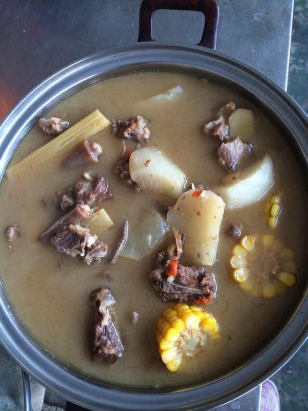 廣州哪里有正宗客家燜狗肉?技術(shù)學(xué)（圖）_2