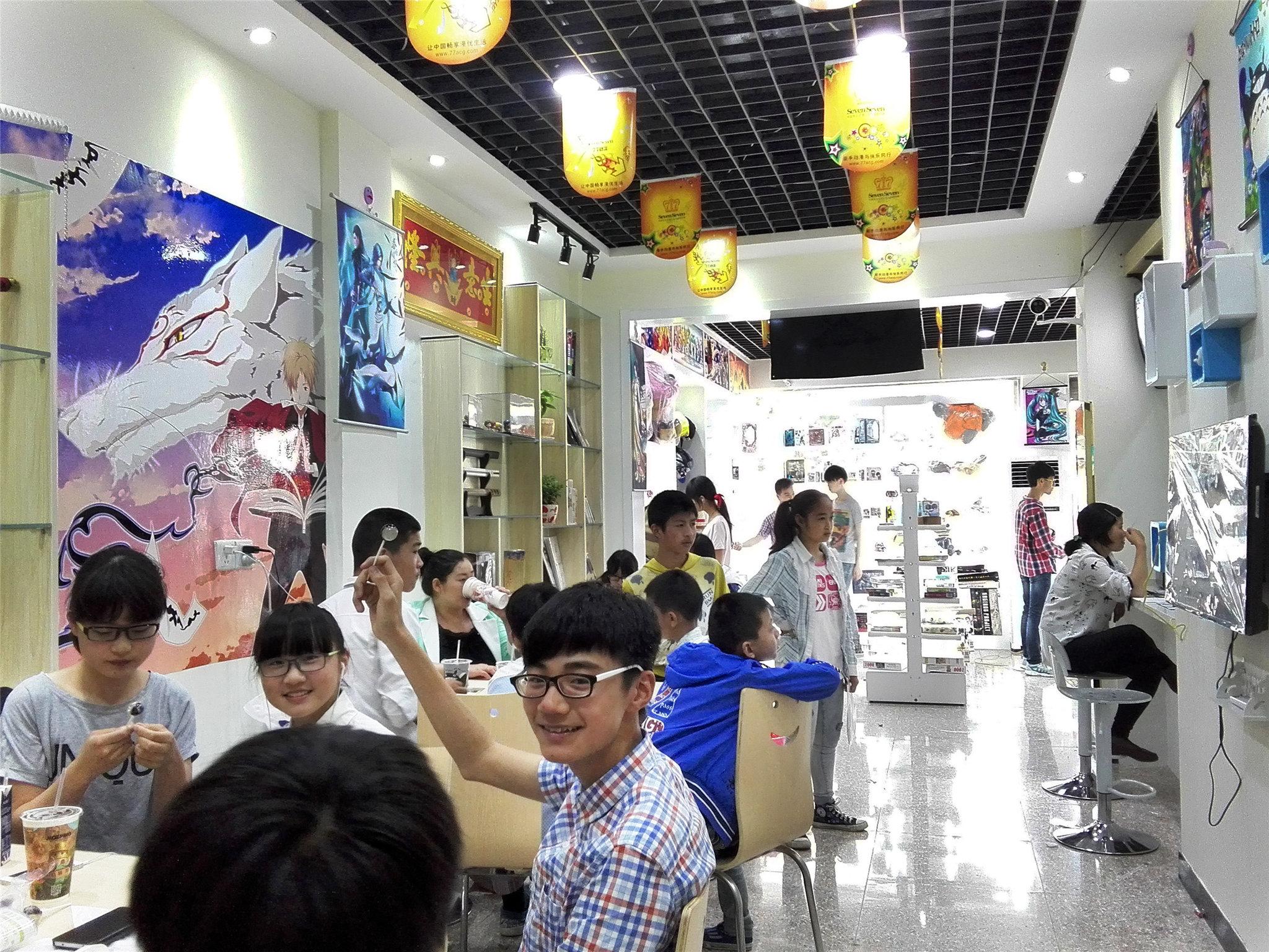 奶茶店這么多，為什么要選77漫品嗎？_2