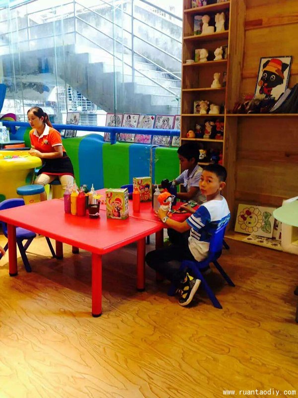 趙女士的陶指藝創(chuàng)意手工DIY店火熱開張（圖）_3