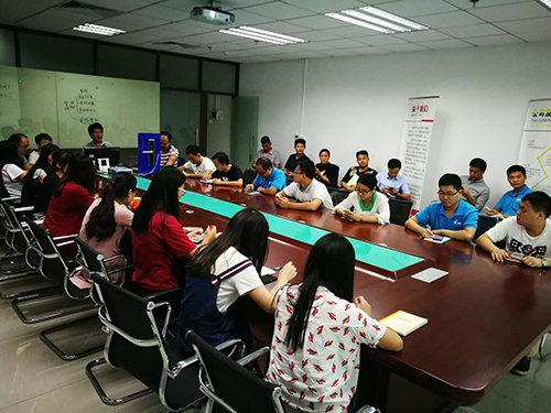 【德犬手機(jī)門鎖】開(kāi)會(huì)沒(méi)玩手機(jī)被老板批評(píng)了，藍(lán)瘦…香菇…_4