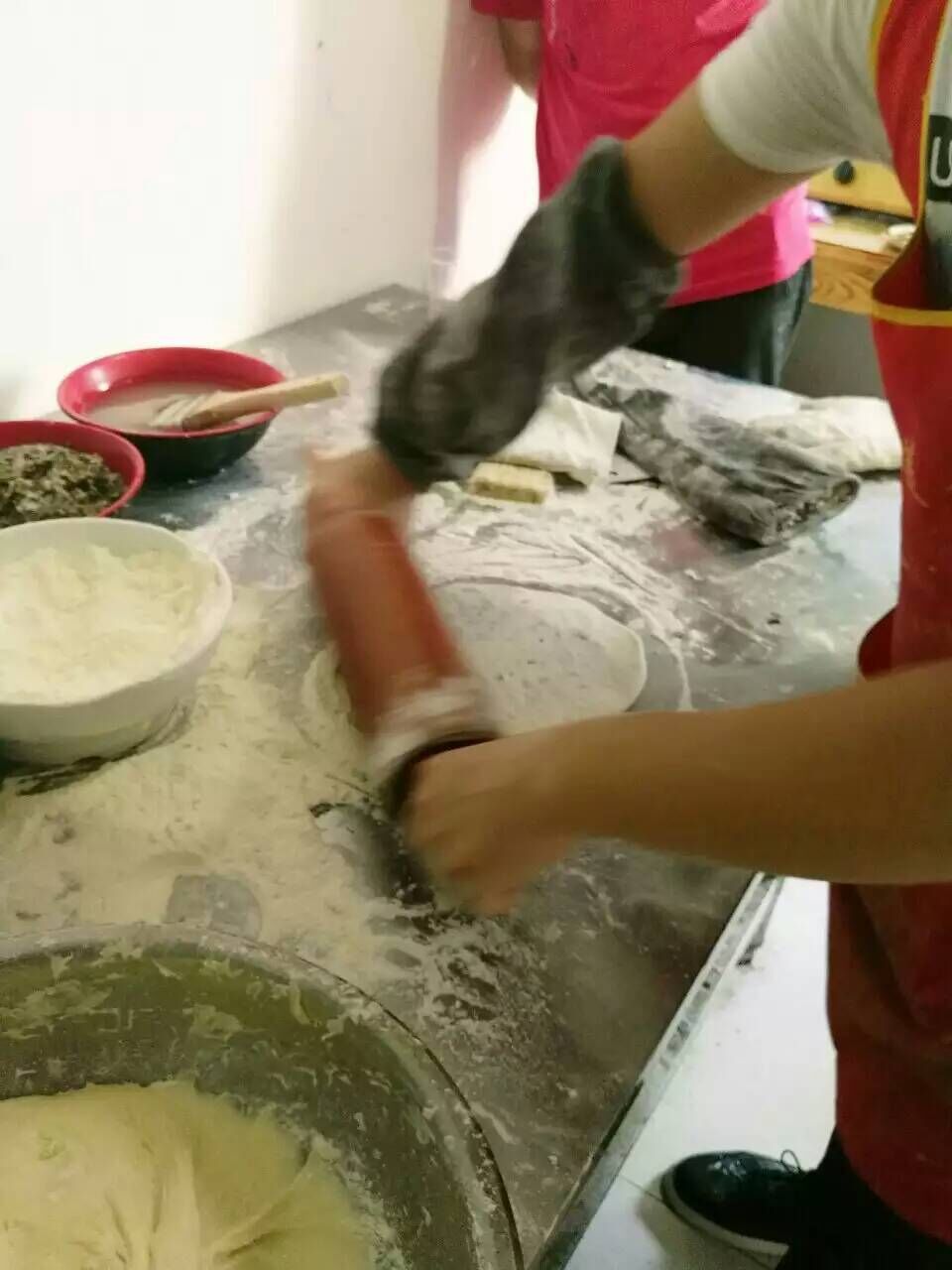 成都哪有學(xué)梅干菜扣肉餅技術(shù)地方（圖）_1