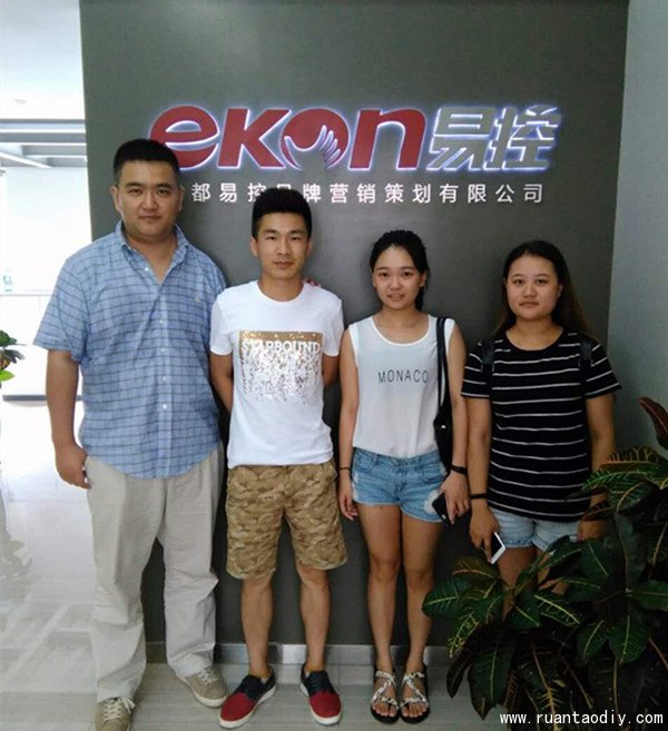 劉海明同學(xué)簽約陶指藝創(chuàng)意DIY陶藝手工館（圖）_4