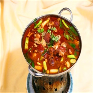 哪里有學(xué)火鍋技術(shù)的地方 牛肉火鍋培訓(xùn)(圖)_1