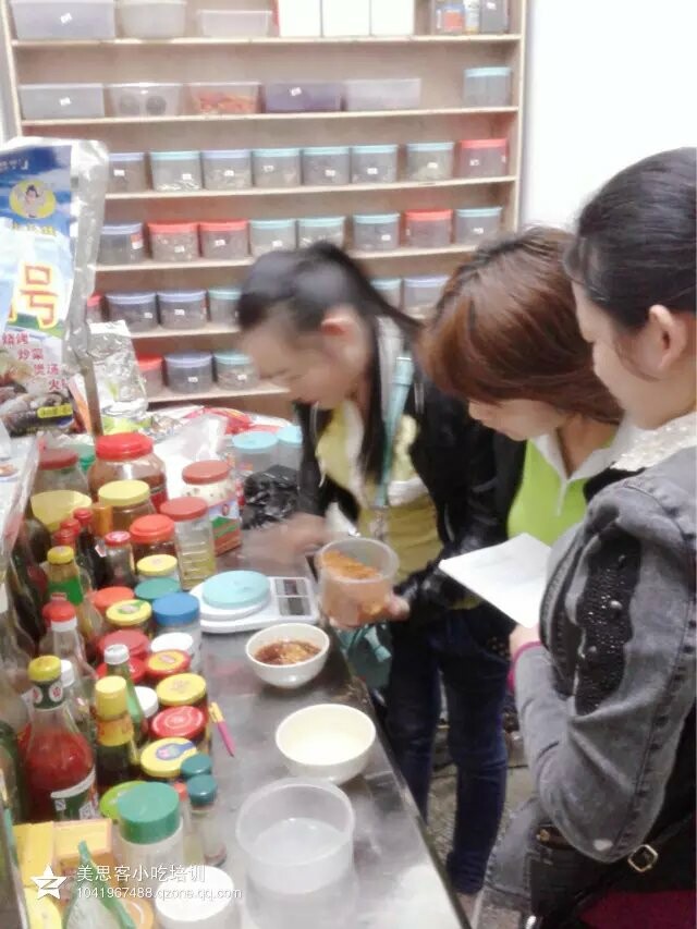 學(xué)做麻辣燙，廚煌一對一培訓(xùn)（圖）_2