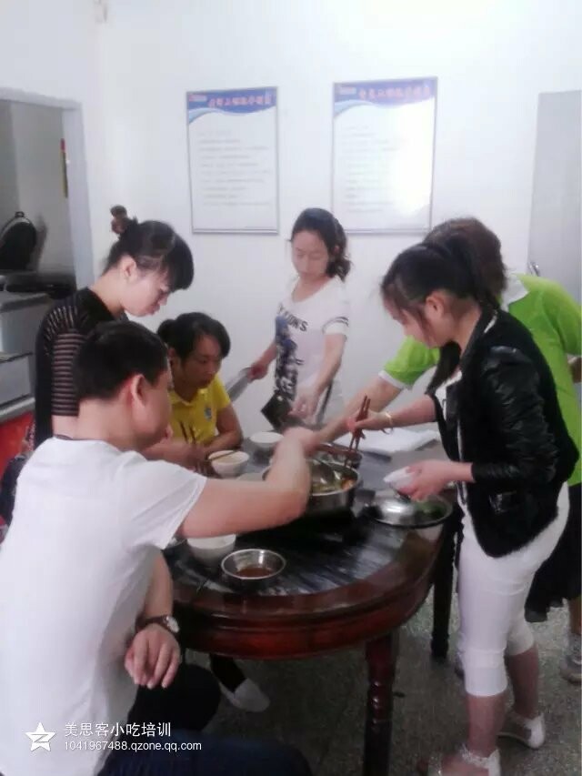 學(xué)做麻辣燙，廚煌一對一培訓(xùn)（圖）_4