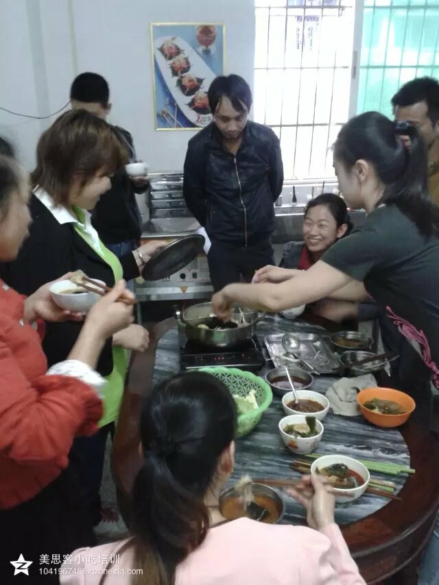 學(xué)做麻辣燙，廚煌一對一培訓(xùn)（圖）_9