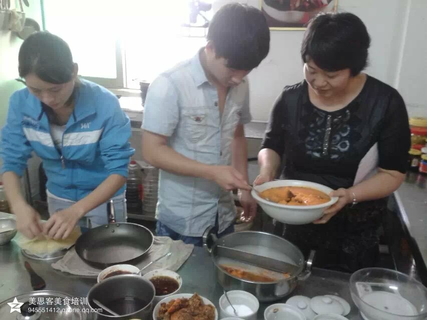 學(xué)做麻辣燙，廚煌一對一培訓(xùn)（圖）_16