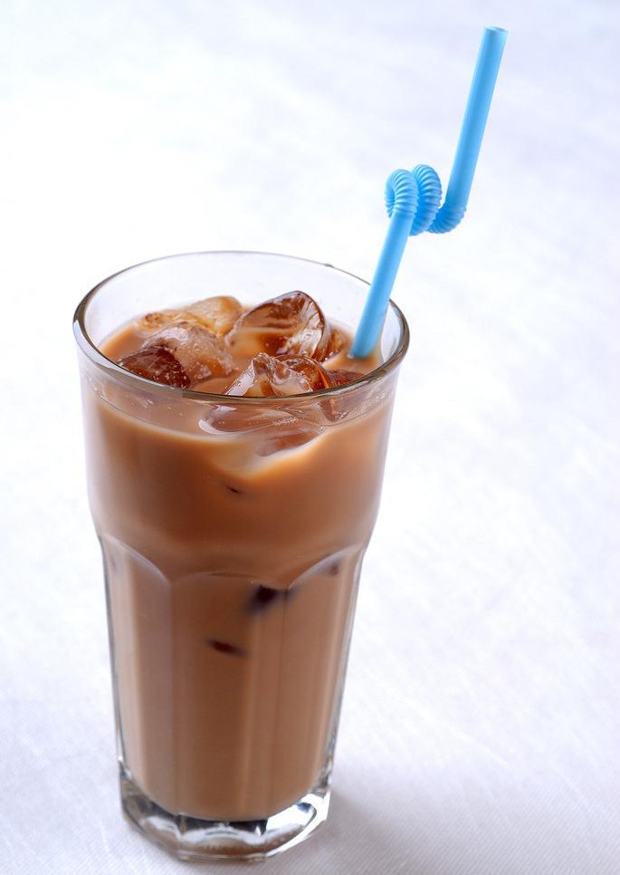 想學(xué)奶茶技術(shù)廣州哪里有學(xué)，奶茶學(xué)費要多少錢？（圖）_1