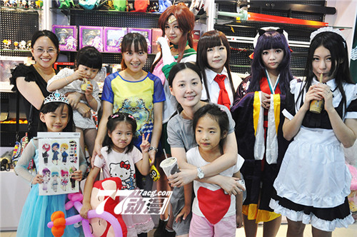 服務(wù)至上，讓顧客享受動漫店消費(fèi)_2