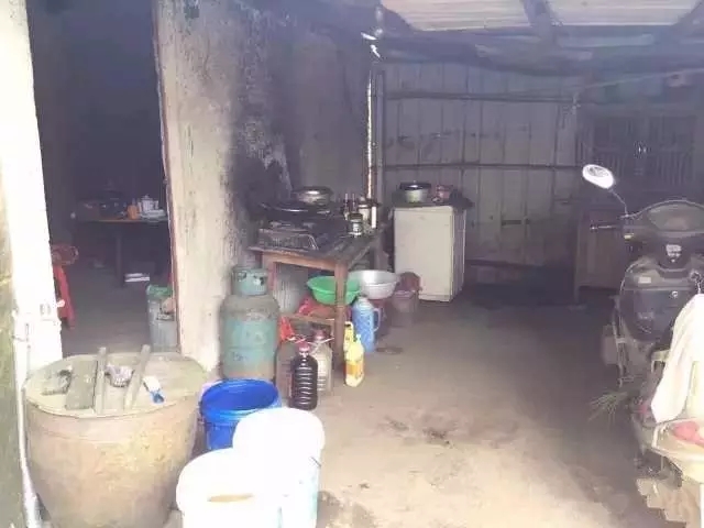 【涓涓行動】大火無情，品冠有愛－－-品冠之家慰問六安14歲少年呂亮亮（圖）_2