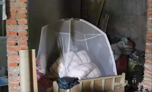 【涓涓行動】大火無情，品冠有愛－－-品冠之家慰問六安14歲少年呂亮亮（圖）_3