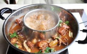 深圳哪里有正宗火鍋技術學 專業(yè)學做火鍋的地方(圖)_2