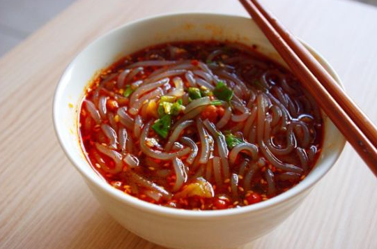 哪里有酸辣粉學(xué)習(xí) 正宗重慶酸辣粉技術(shù)培訓(xùn)（圖）_1