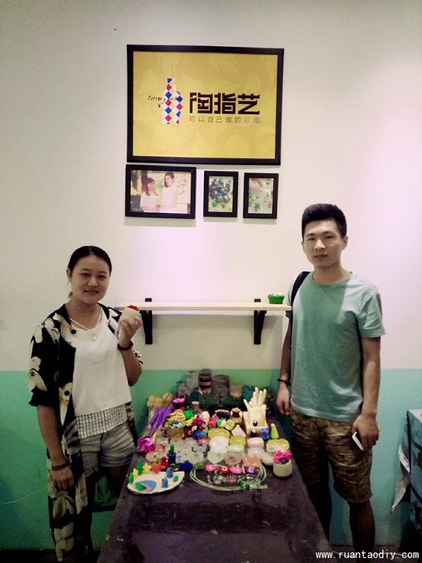 劉海明同學(xué)簽約陶指藝創(chuàng)意DIY陶藝手工館（圖）_6