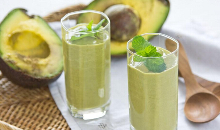 炫果時(shí)芬鮮榨果汁店投資小回報(bào)高（圖）_1