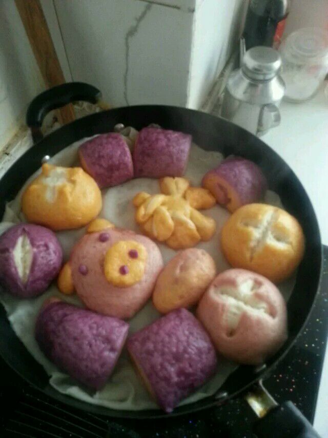 創(chuàng)新蔬菜果汁包子培訓(xùn)，來藝高學(xué)習(xí)卡通包子做法（圖）_2