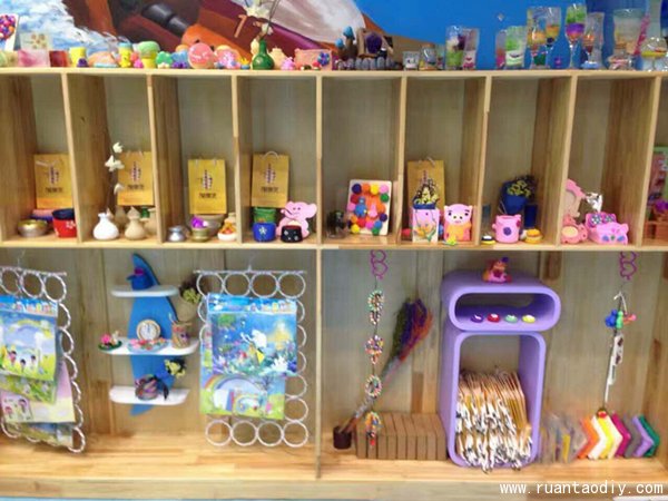 趙女士的陶指藝創(chuàng)意手工DIY店火熱開(kāi)張（圖）_1