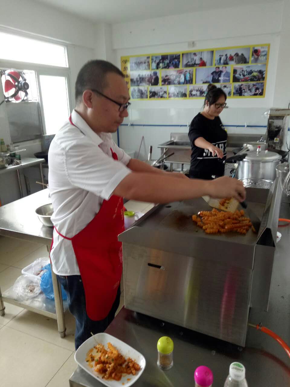 鐵板燒怎么做，哪里有教做鐵板燒技術(shù)（圖）_1