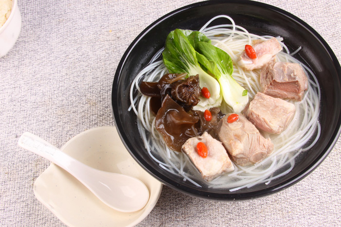 食菋故事——正宗的云南味道米線（圖）_1