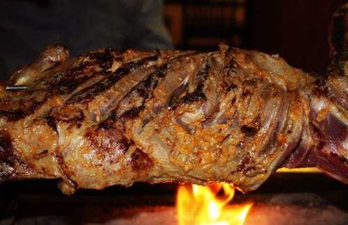 廣州有烤羊腿的技術(shù)學(xué)嗎，一對(duì)一培訓(xùn)烤羊腿技術(shù)（圖）_1