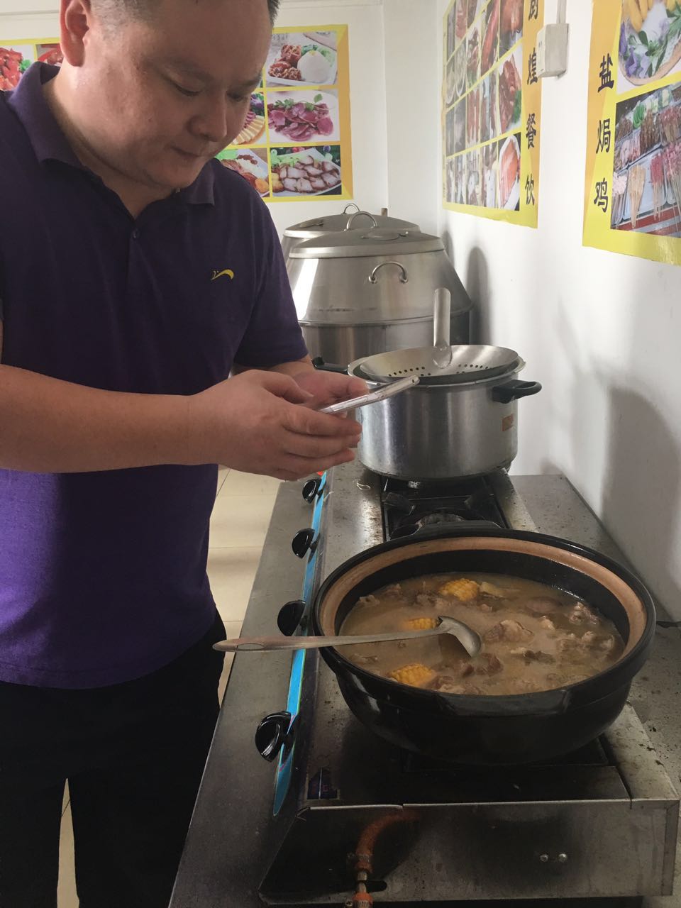 雷州狗羊肉煲培訓(xùn)，哪里有學(xué)做雷州狗羊肉火鍋培訓(xùn)（圖）_1