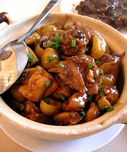 奇味雞煲王培訓(xùn)，廣東哪里有學(xué)做雞煲王做法培訓(xùn)（圖）_1