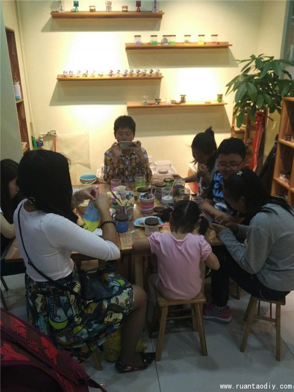 陶指藝韓店長(zhǎng)的DIY店國(guó)慶活動(dòng)（圖）_1