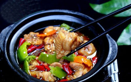 湖南哪里有黃燜雞米飯學(xué)（圖）_1