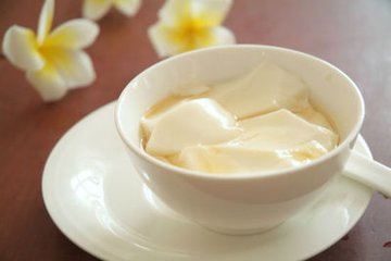 億視寧視力矯正專家建議吃貨們注意了——如何正確食用美味豆腐花（圖）_1