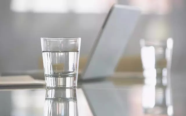 健康飲水從細(xì)節(jié)開始（圖）_4