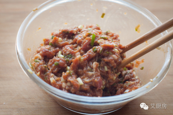 哪里可以學(xué)做鍋貼，湖南鍋貼技術(shù)培訓(xùn)（圖）_5