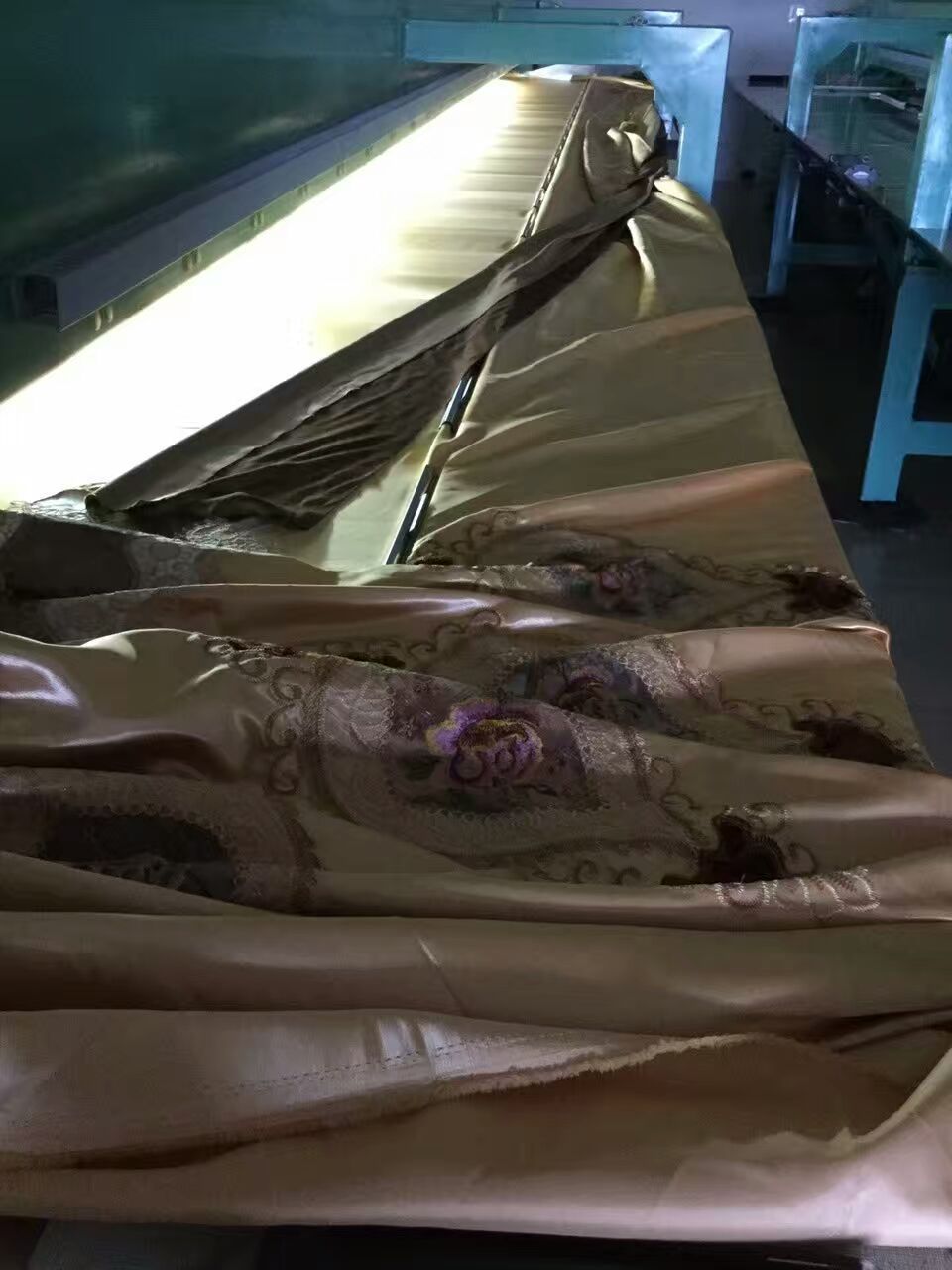 落地窗簾風(fēng)格多 保護(hù)隱私點亮家裝_6