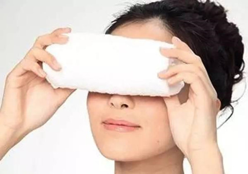 有效去除眼袋的方法（圖）_3