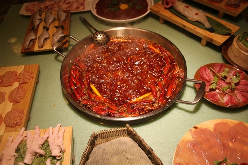 重慶老火鍋加盟費(fèi)是大概要多少？_2
