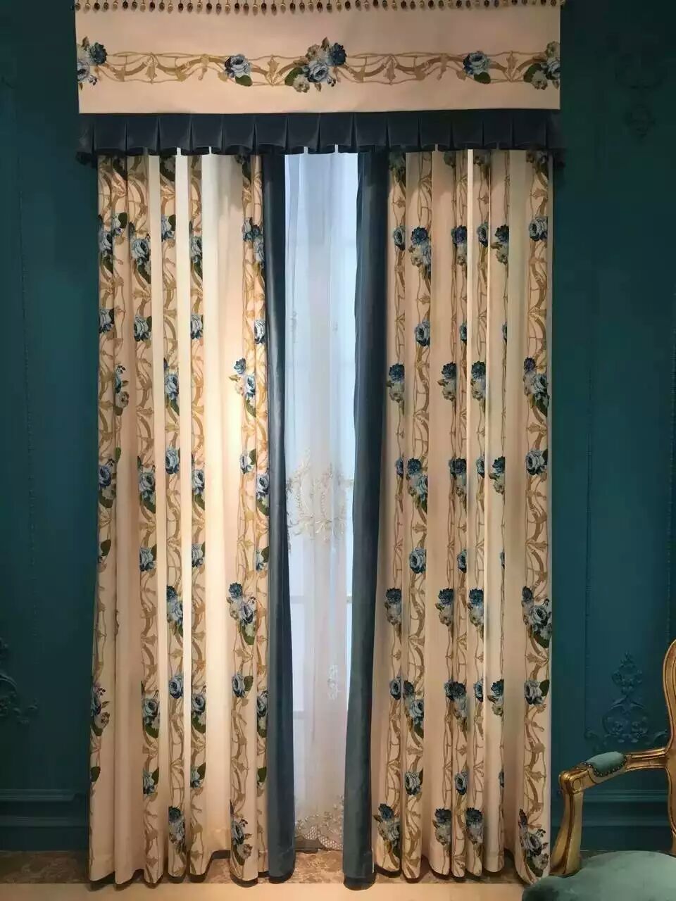 首家純進(jìn)口窗簾加盟品牌—第一王妃入駐南京（圖）_3