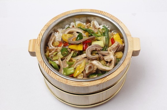 木桶飯培訓(xùn)，哪里有木桶飯學(xué)，木桶飯加盟（圖）_1