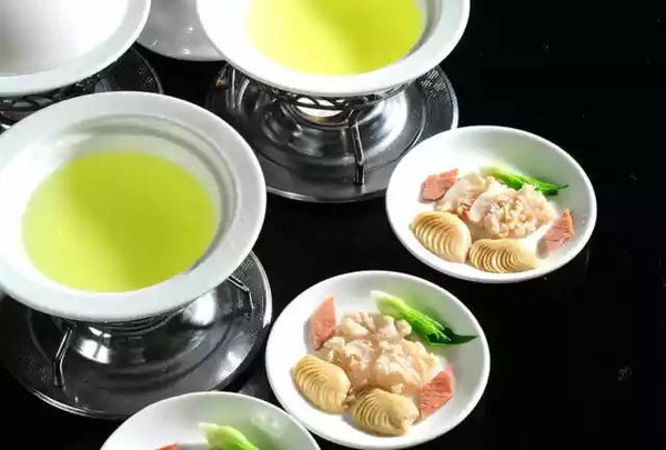 哪里可以學(xué)湘菜，正宗湘菜技術(shù)培訓(xùn)（圖）_3