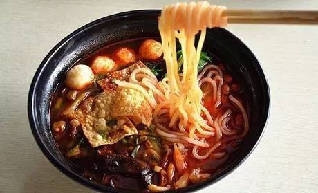 哪里有螺螄粉學(xué)，長沙螺螄粉做法培訓(xùn)（圖）_2