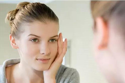 秋冬潔面要謹(jǐn)慎？護(hù)膚品OEM廠家分享（圖）_2