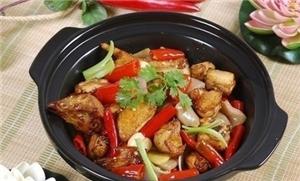 湛江哪里可以學(xué)雞煲王培訓(xùn) 正宗雞煲王做法（圖）_1