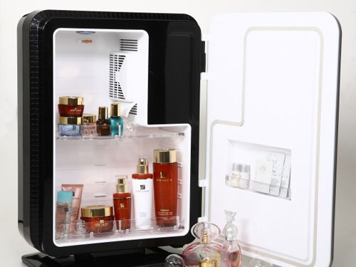 護(hù)膚品放冰箱里好嗎?護(hù)膚品oem廠家解惑（圖）_1