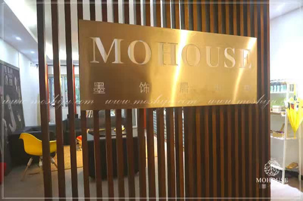 盧小姐與朋友前來墨飾居參觀考察（圖）_2