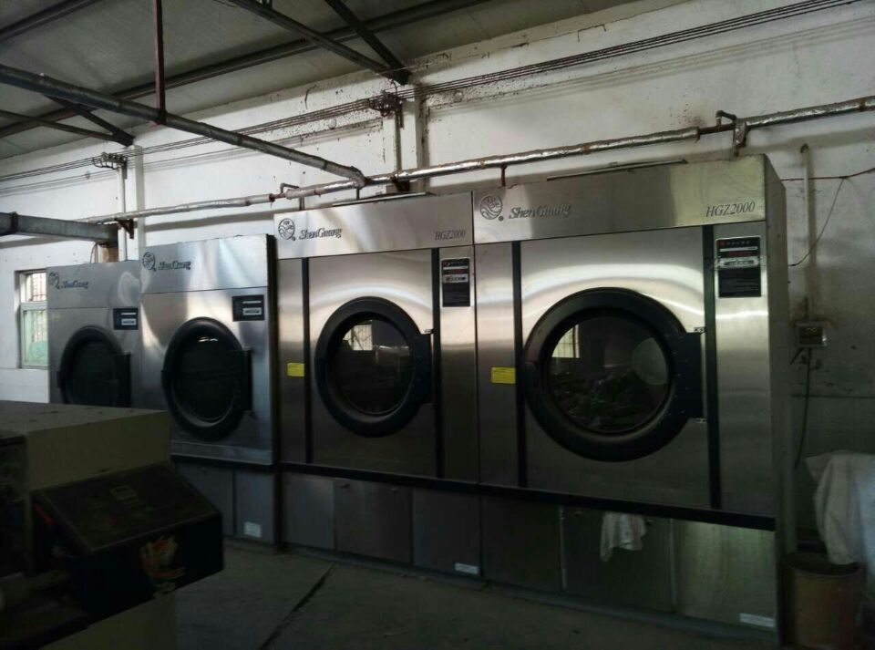 煙臺(tái)威海賓館二手100公斤鴻爾水洗機(jī) 烘干機(jī)一套低價(jià)轉(zhuǎn)讓（圖）_1