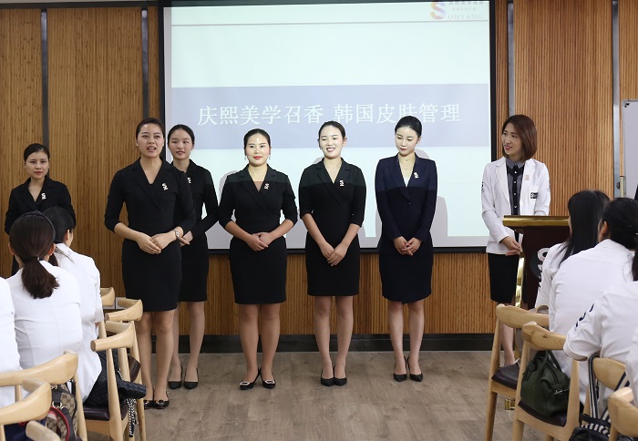 韓綺繡至臻美容培訓(xùn)服務(wù)的背后，是這樣一只王牌師資團(tuán)隊(duì)_4