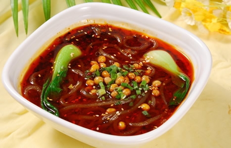 天下曉富酸辣粉連鎖加盟店如何進行加盟，費用和相關(guān)的條件_1